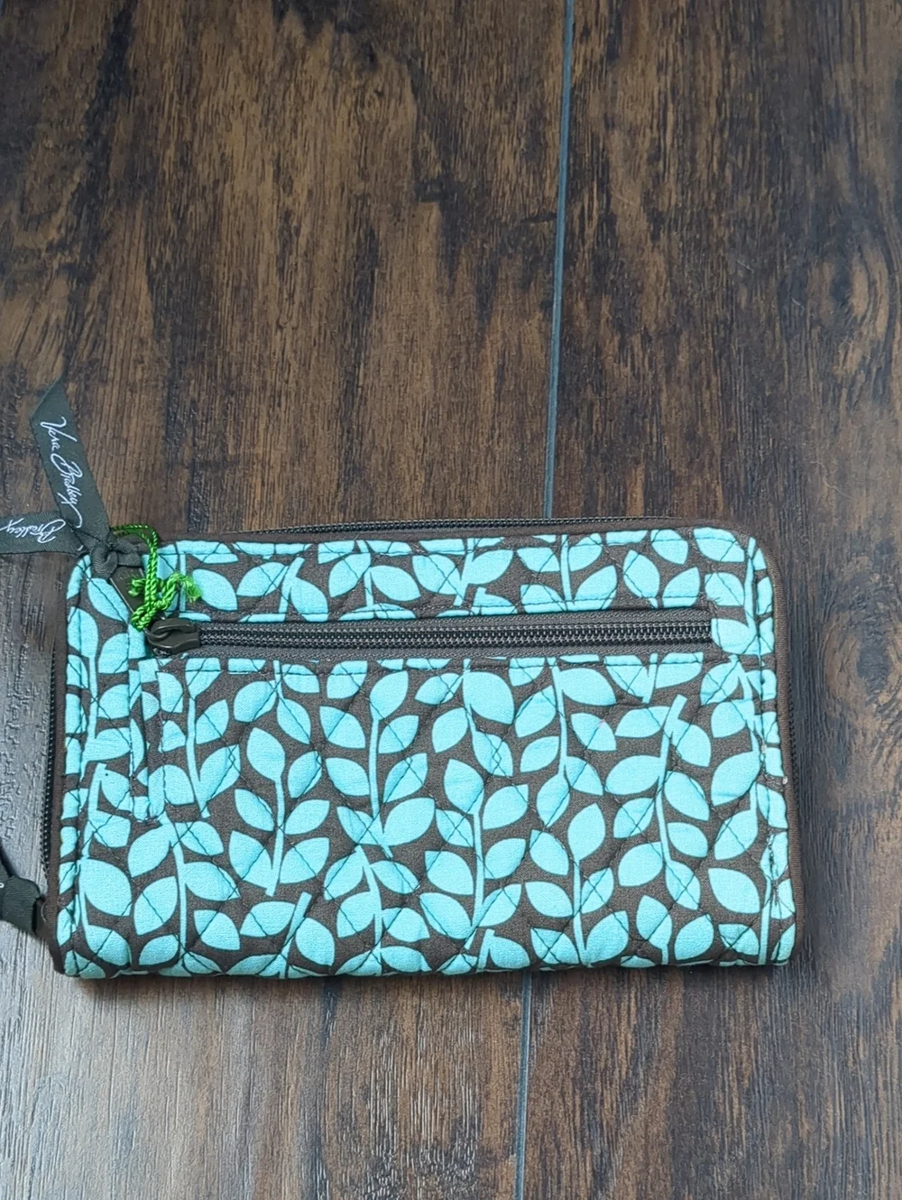 Vera Bradley Turnlock Wallet Shower Vines NWT